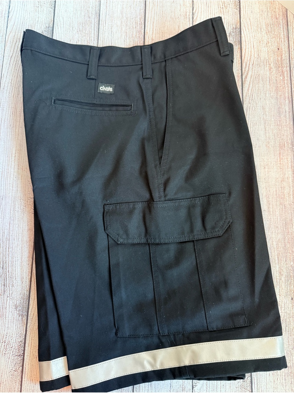 CINTAS Black Reflective Work Shorts 34 NWT